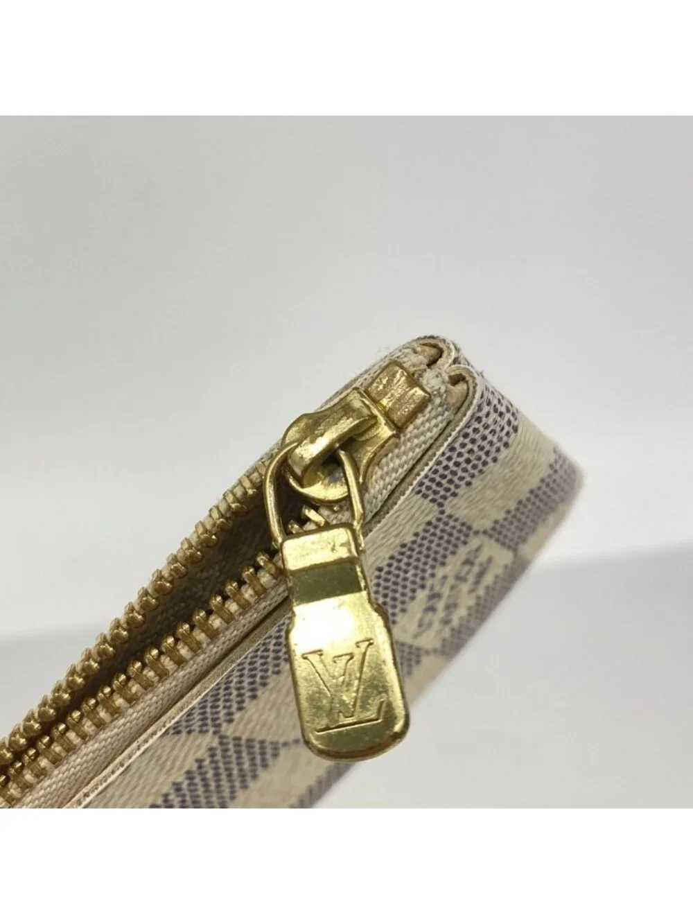 Louis Vuitton Coin Case Damier Azur Pochette Cles White